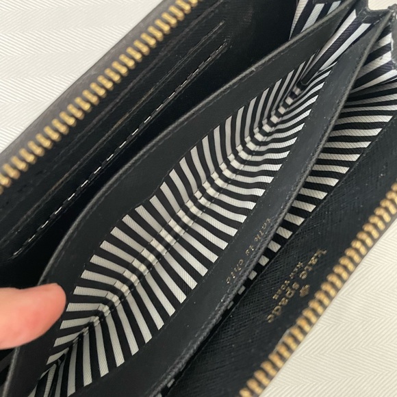 Kate Spade Wallet - Picture 7 of 11